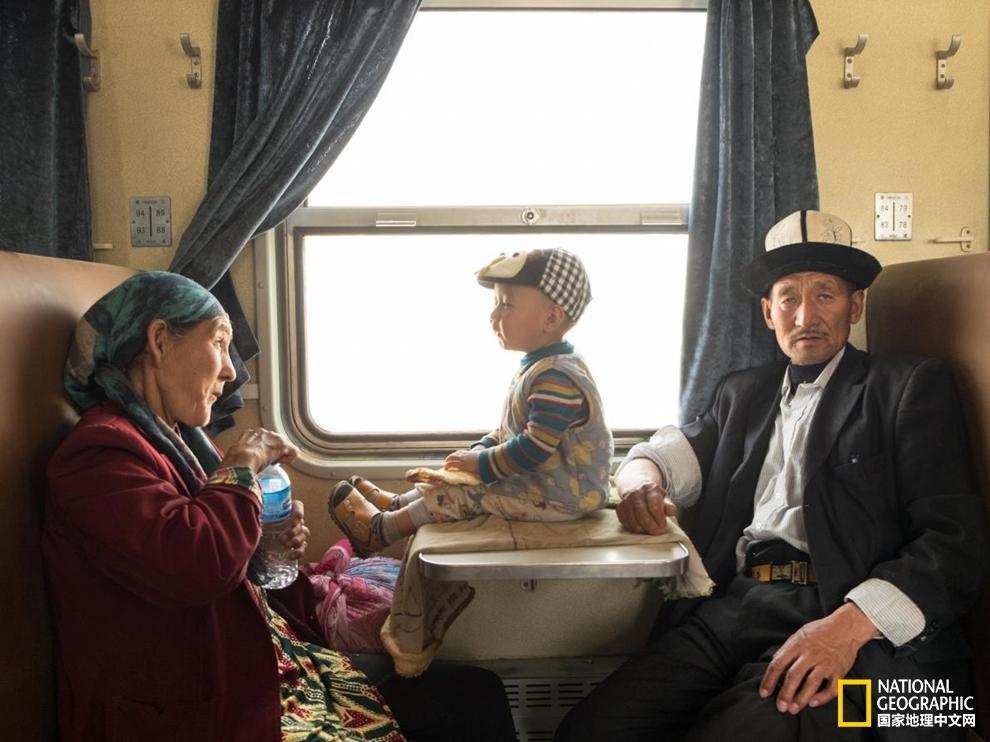 世界上最长的火车之旅：坐着绿皮去新疆(18) 第18页