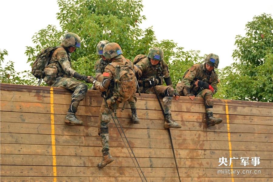 组图：带你看军校学员的血性虎气(10) 第10页