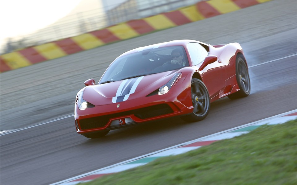 Ferrari 法拉利 458 Speciale 2014壁纸(11) 第11页