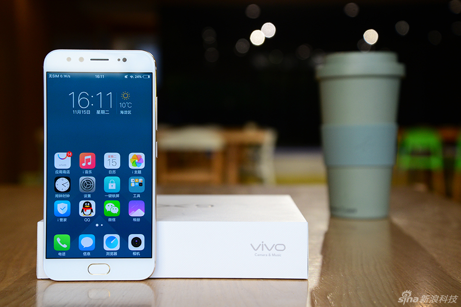 前置双镜+新背面设计 vivo X9真机图赏 第1页