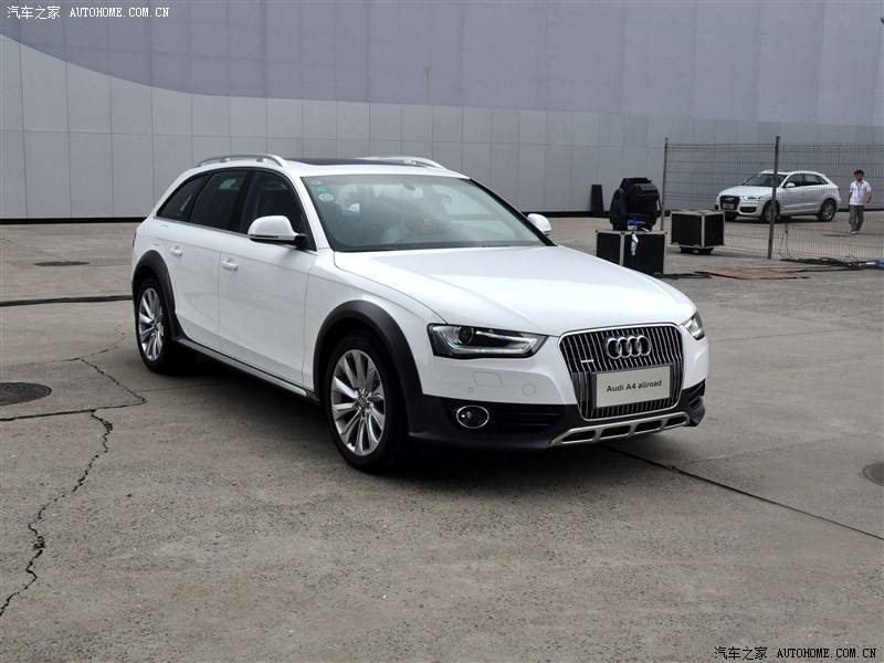 奥迪A4(进口)2013款40TFSI allroad quattro豪华型车身外观 第1页