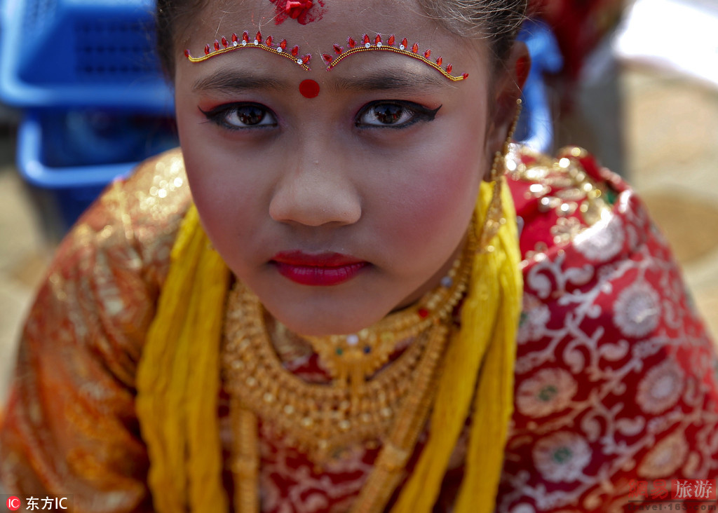 尼泊尔女孩9岁出嫁 新郎竟是“贝儿果”(2) 第2页
