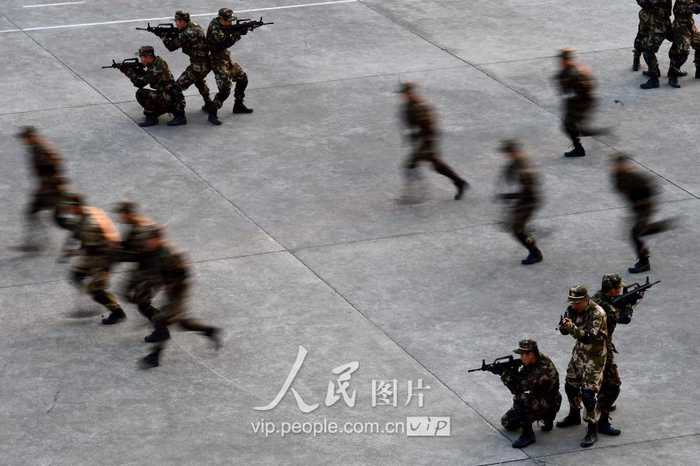 中国海警入警大学生举行阅兵仪式(5) 第5页