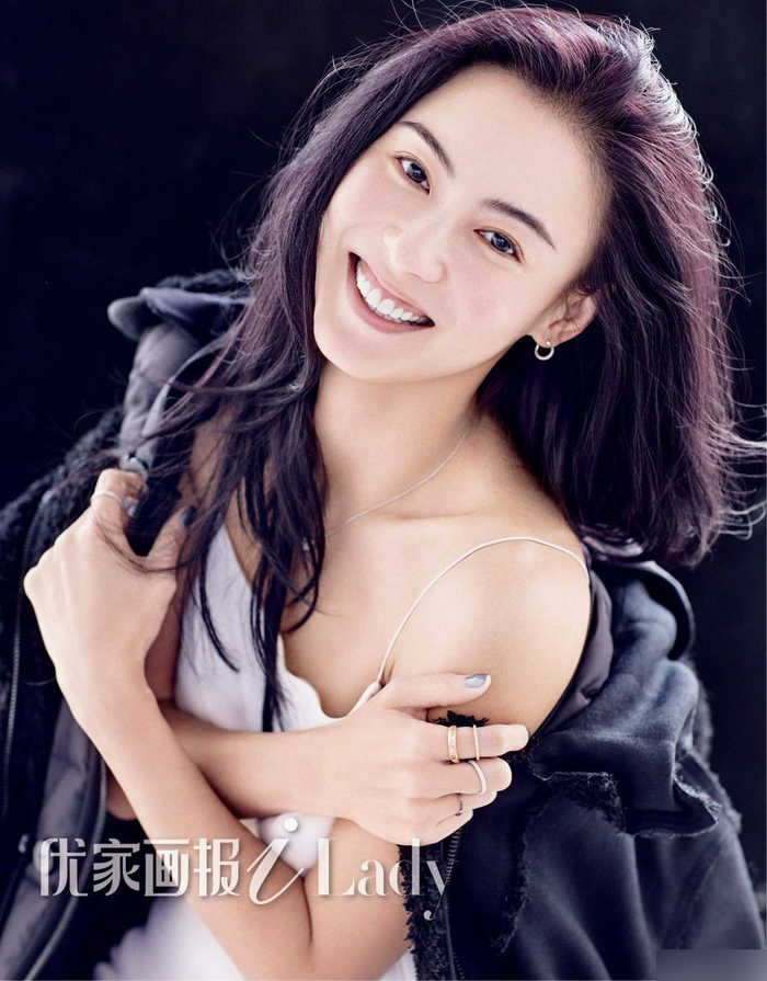 张柏芝性感妩媚大秀逆龄美肌 第1页