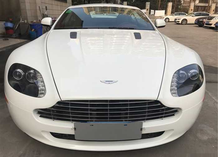 实拍2011款阿斯顿马丁 V8 Vantage 第1页