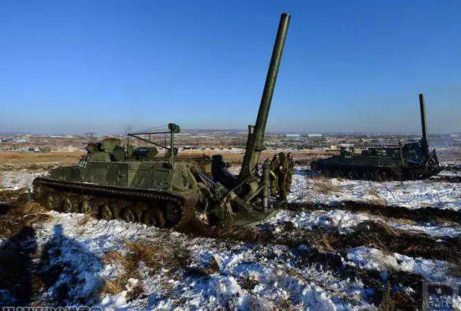 俄2s4式"郁金香",史上最大自行迫击炮,杀伤力很强!