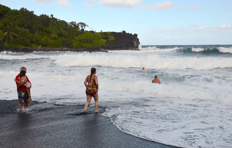 Black Sand Beach 黑沙滩(14) 第14页