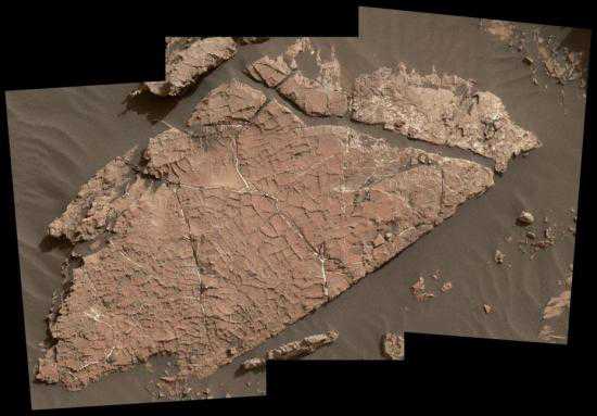 火星有水现新证据 30亿年前裂痕引人遐想 第1页