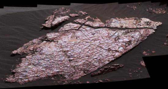 火星有水现新证据 30亿年前裂痕引人遐想(4) 第4页