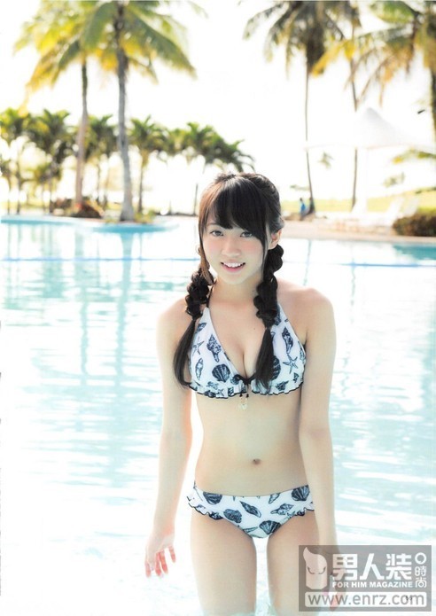 组图：日本美少女海滩风情写真性感 肌肤白嫩(16) 第16页