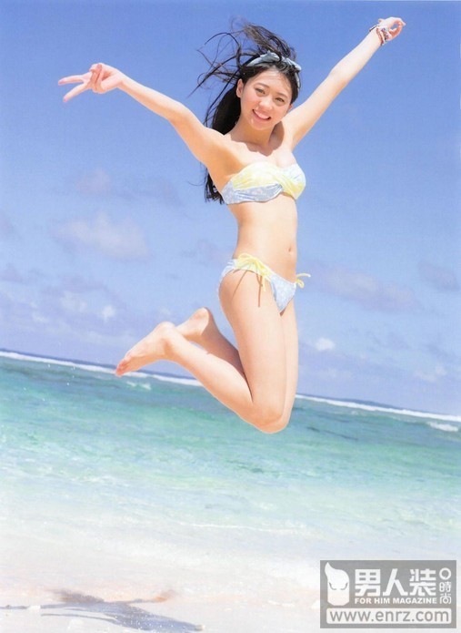 组图：日本美少女海滩风情写真性感 肌肤白嫩(9) 第9页