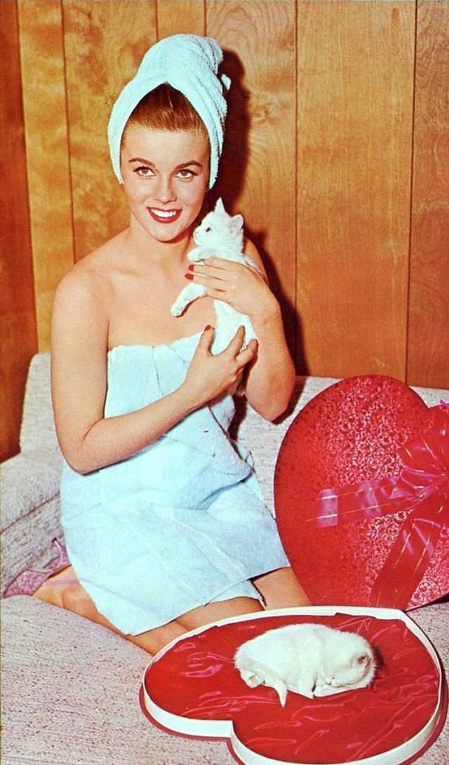 被称为女版猫王的安·玛格丽特，60年代复古美人老照片(5) 第5页