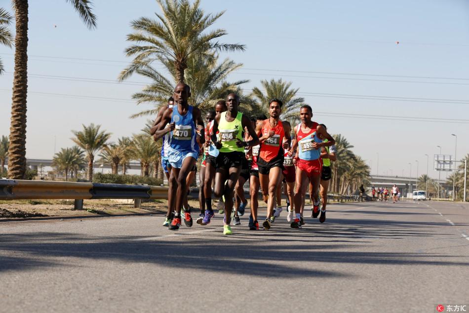 巴格达半程马拉松举行 全球24个国家选手参赛 第1页