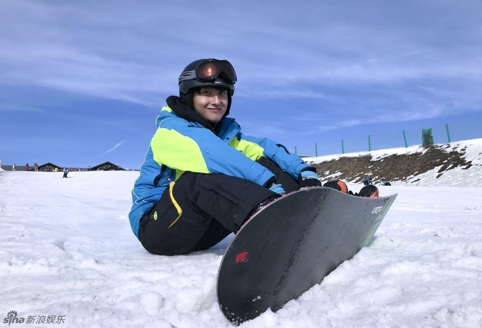 牛俊峰挑战单板滑雪(2) 第2页