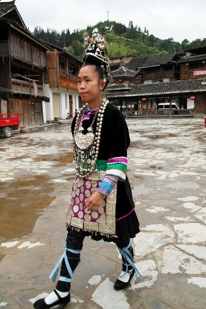 侗族美女图片 侗族服饰图片 侗族文化习俗图