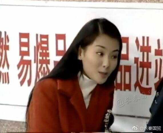 组图：刘涛15年前旧照曝光 模样青涩俏丽迷人 第1页