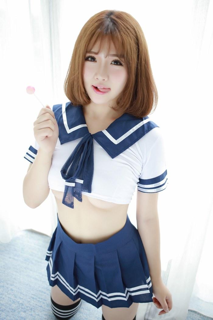 大胸萝莉妹子徐cake制服爆乳性感诱惑写真