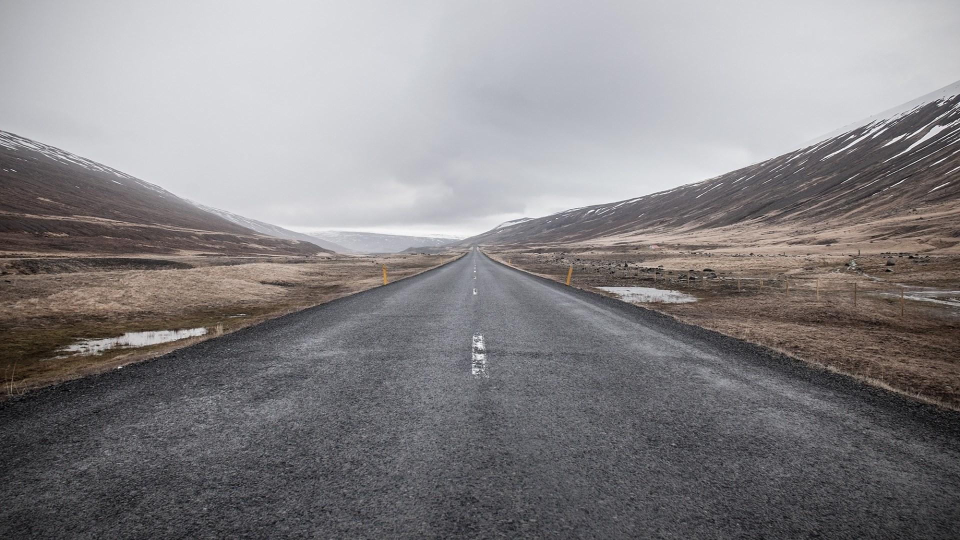 公路壁纸 风景 路的尽头唯美风景高清桌面壁纸