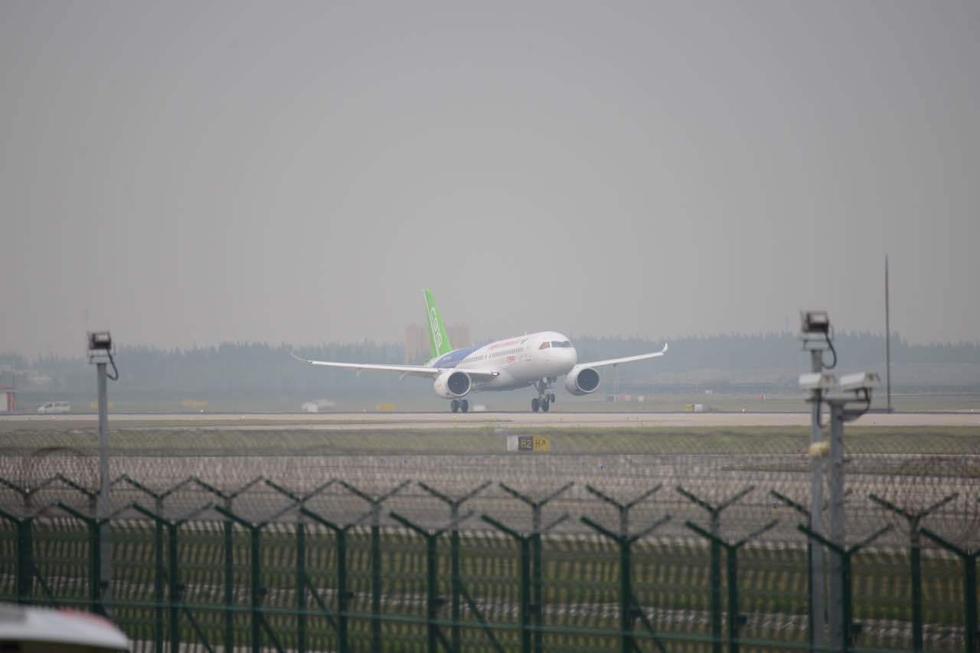 组图：C919大飞机成功起飞(3) 第3页