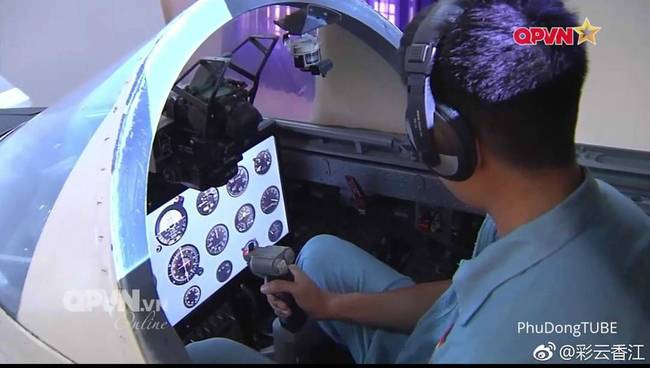 越南空军培训飞行员的飞行模拟器真LOW！ 第1页