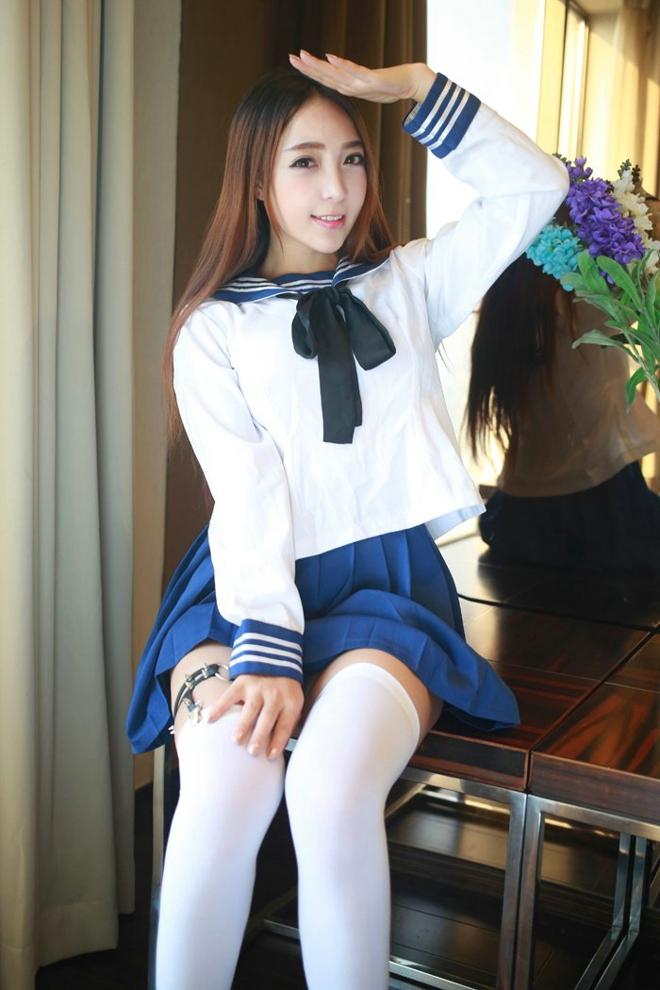 性感娇艳护士艾莉丝袜美腿爆乳大奶大胆制服