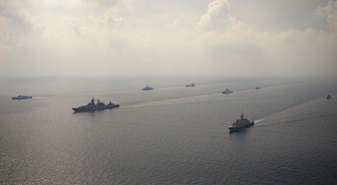 新加坡国际舰队亮相 中国军舰参加 第1页