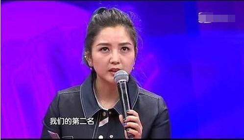 组图：何洁吐槽05“超女”前三名 称自己在公司受欢迎(3) 第3页