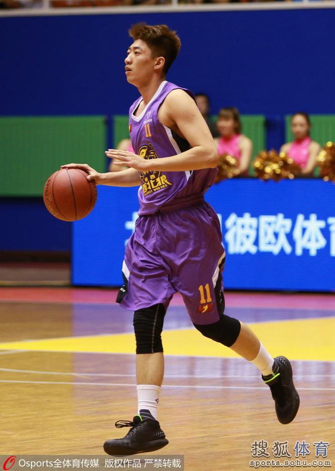 高清:NBL首轮精彩瞬间 乔纳森(4) 第4页