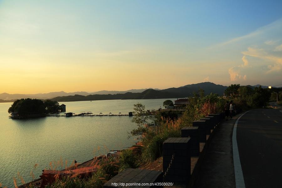 花亭湖夕照 第1页