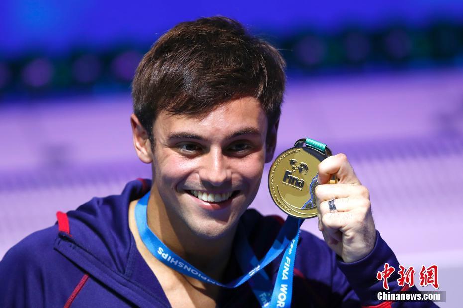布达佩斯世锦赛:英国名将戴利摘跳水男子10米台金牌