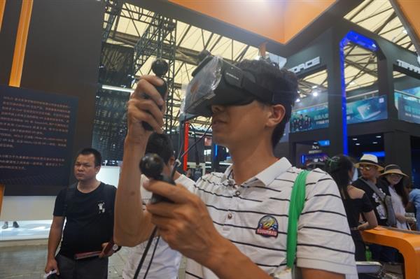 ChinaJoy2017：大长腿、游戏、VR你想看的都在这(40) 第40页