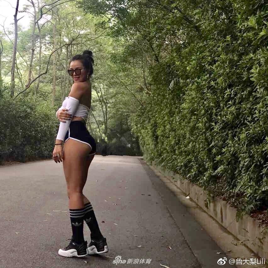 UFC中国举牌女郎选拔赛选手美照(21) 第21页