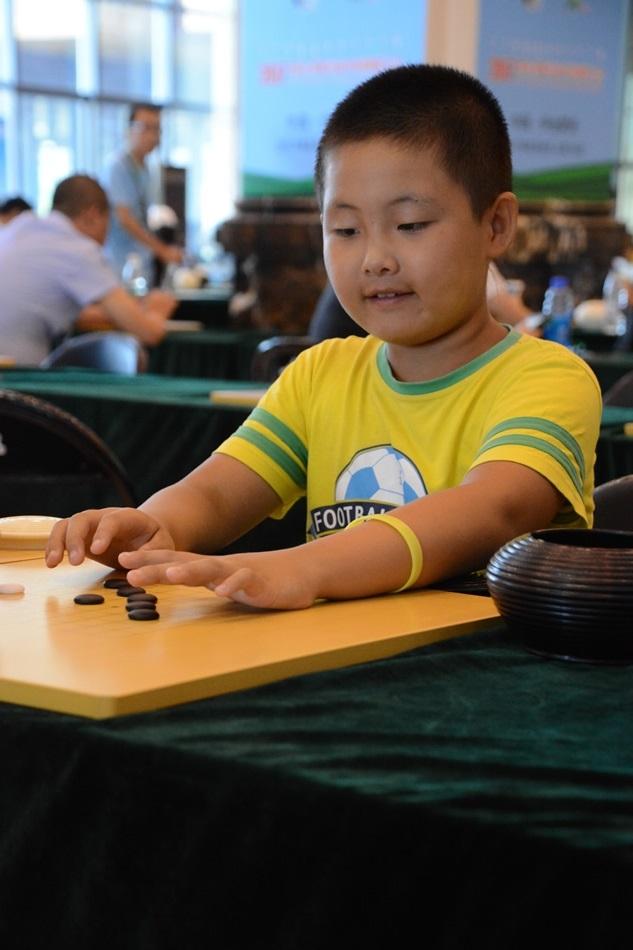 中国围棋大会此间少年 棋盘边的娃娃们(5) 第5页