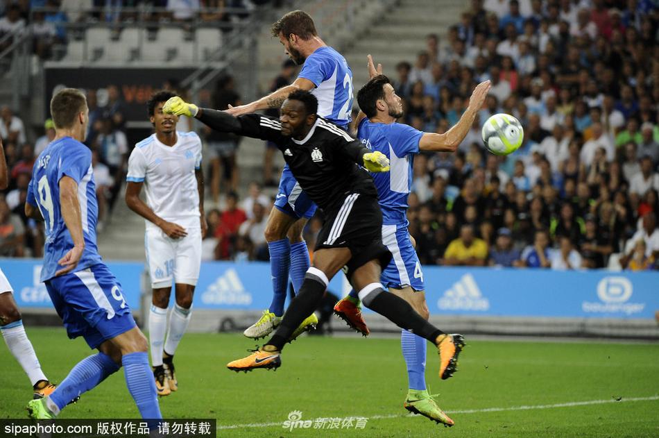 [欧联杯]马赛3-0多姆扎莱 第1页