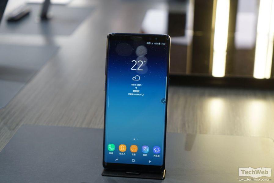 国行版三星Note 8真机图赏：高颜值对抗iPhone X 第1页