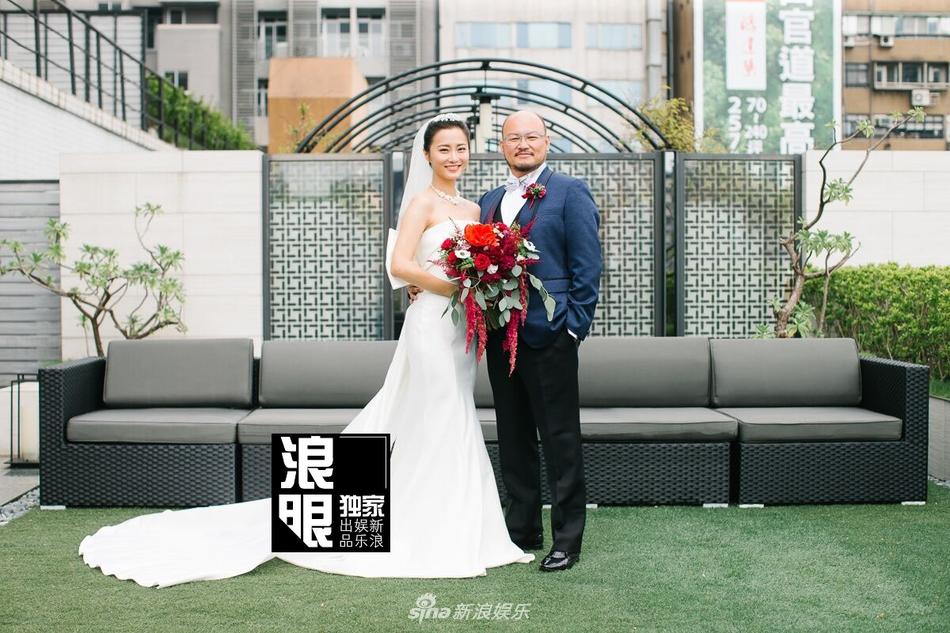 组图：赵小侨刘亮佐台北大婚星光熠熠 新人甜蜜竟笑成表情包(2) 第2页