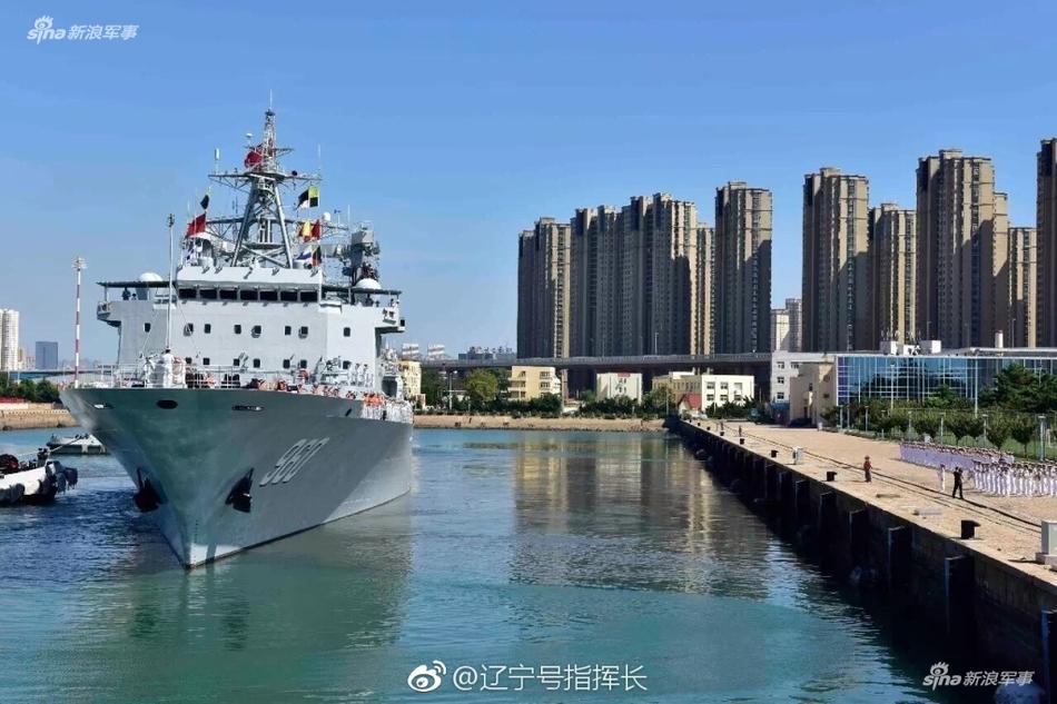 中国海军舰艇穿对马海峡进日本海 遭日舰跟踪监视(12) 第12页