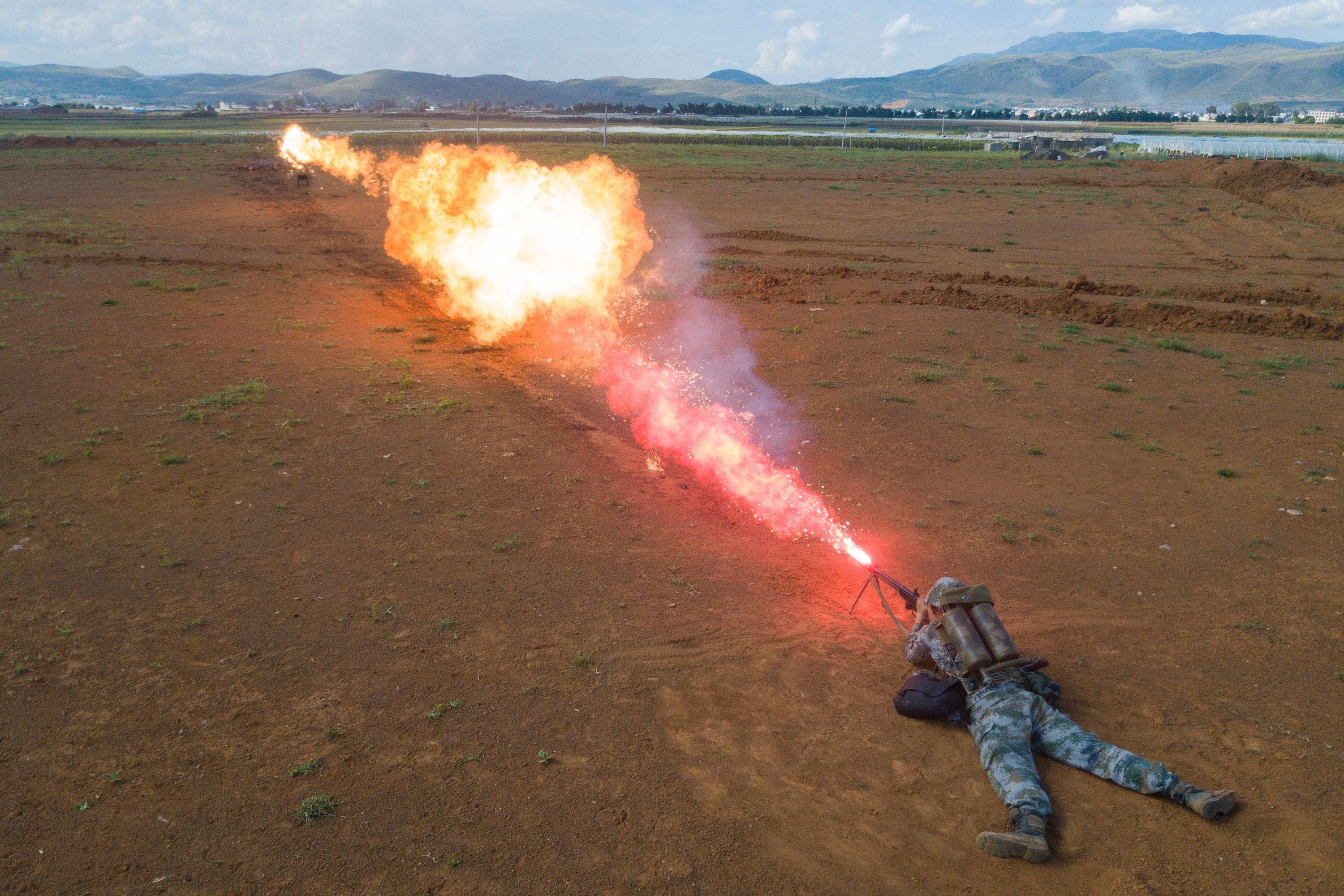 火焰喷射器:步兵在战场上最恐惧的武器!