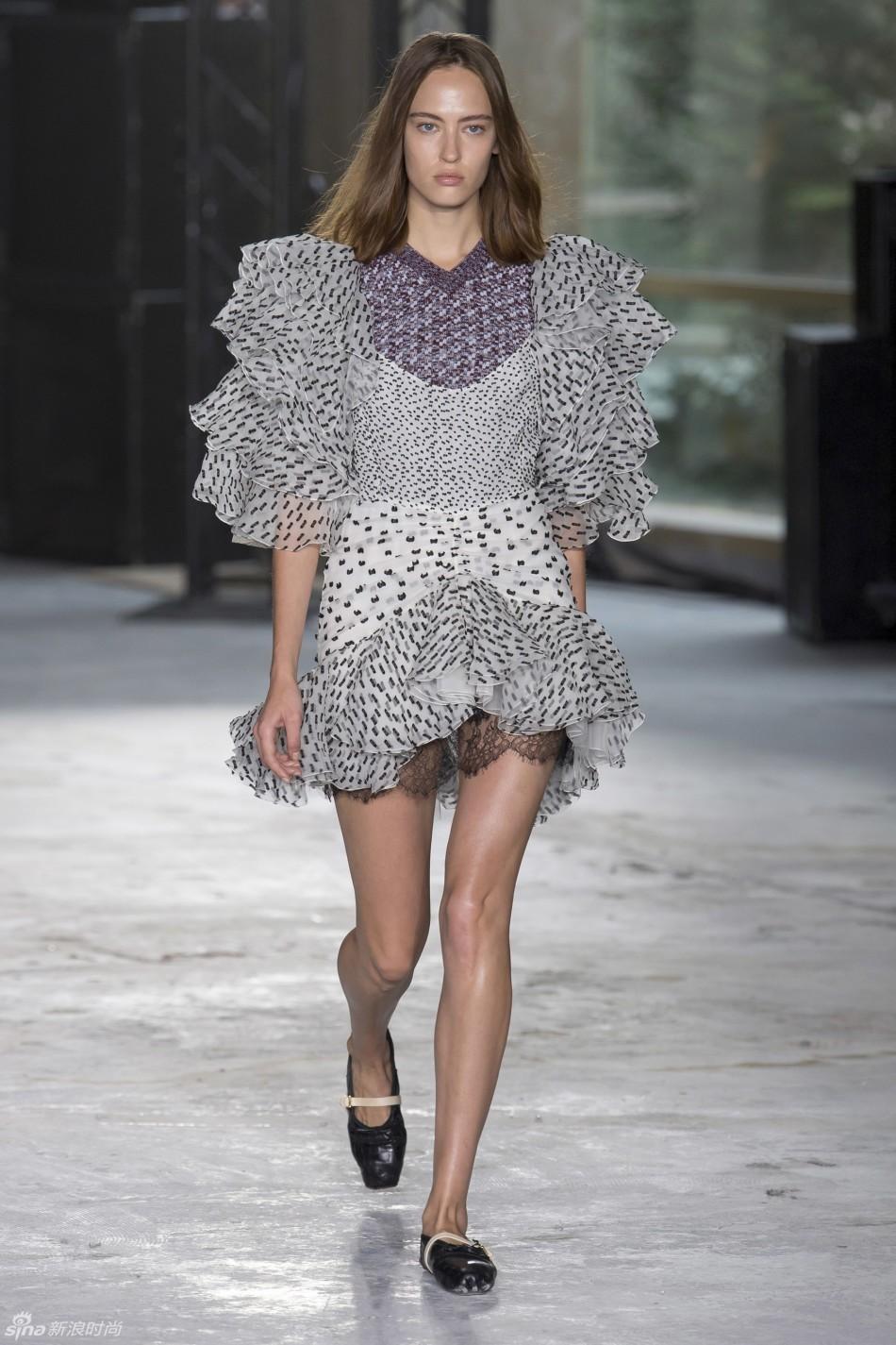 Giambattista Valli 2018春夏系列(27) 第27页