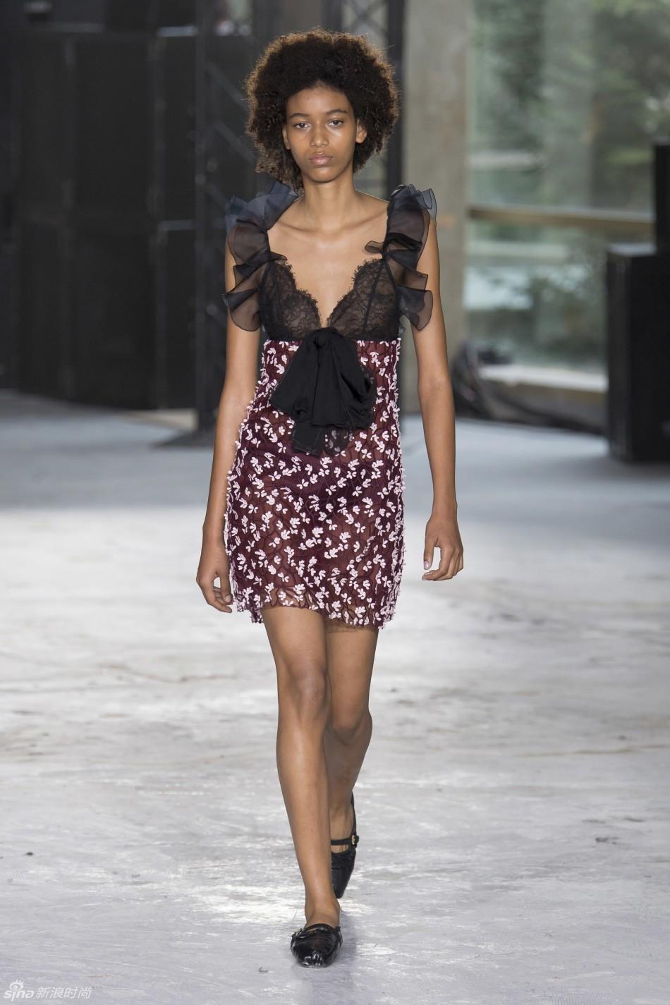 Giambattista Valli 2018春夏系列(33) 第33页