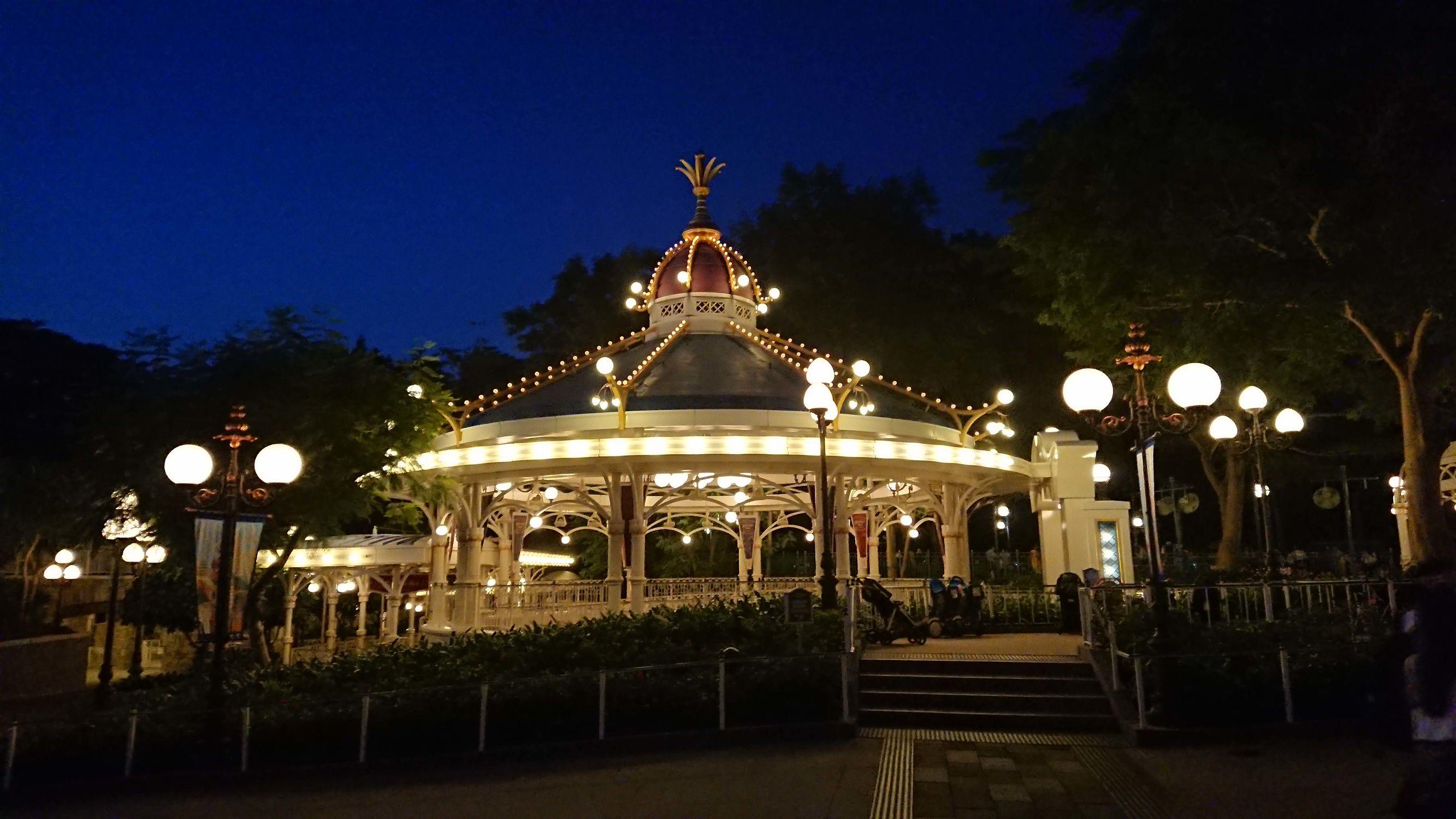 迪士尼乐园夜景图片