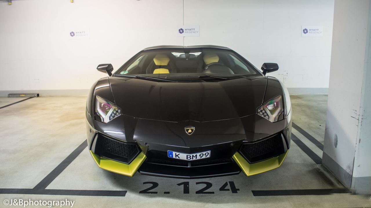 兰博基尼Aventador LP700-4 Roadster，这配色好吗？ ​​​ 第1页