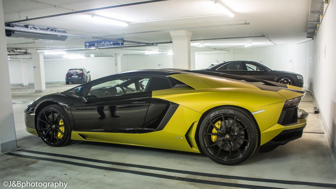 兰博基尼Aventador LP700-4 Roadster，这配色好吗？ ​​​(9) 第9页