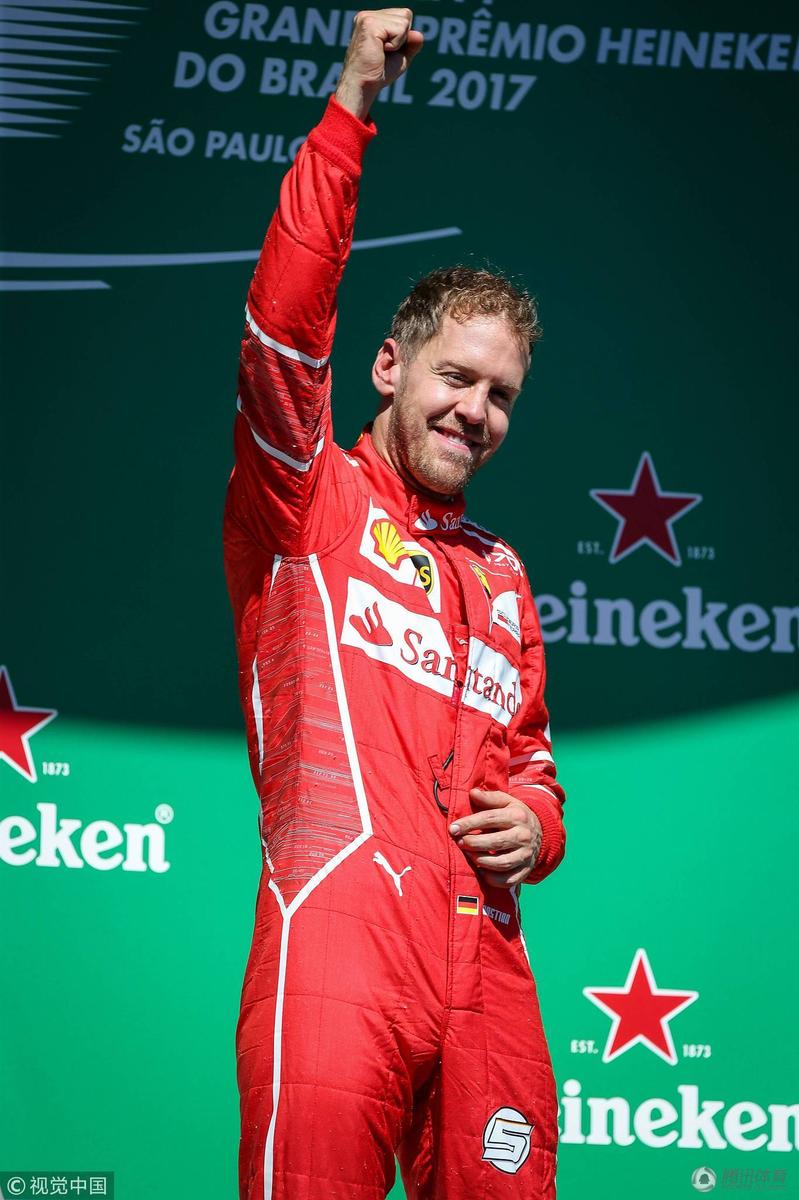 F1巴西正赛 马萨拥爱子温情告别法拉利终登顶(15) 第15页