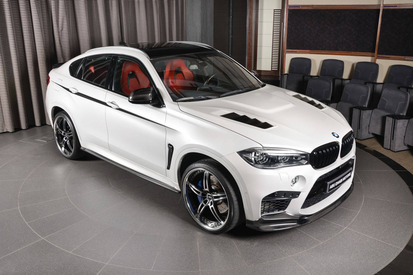 宝马BMW X6 M ​​​ 第1页