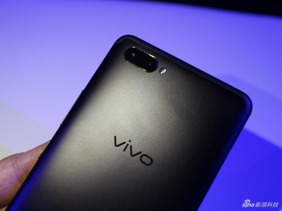 全球首款屏下指纹量产机 vivo X20UD版现场图赏(4) 第4页