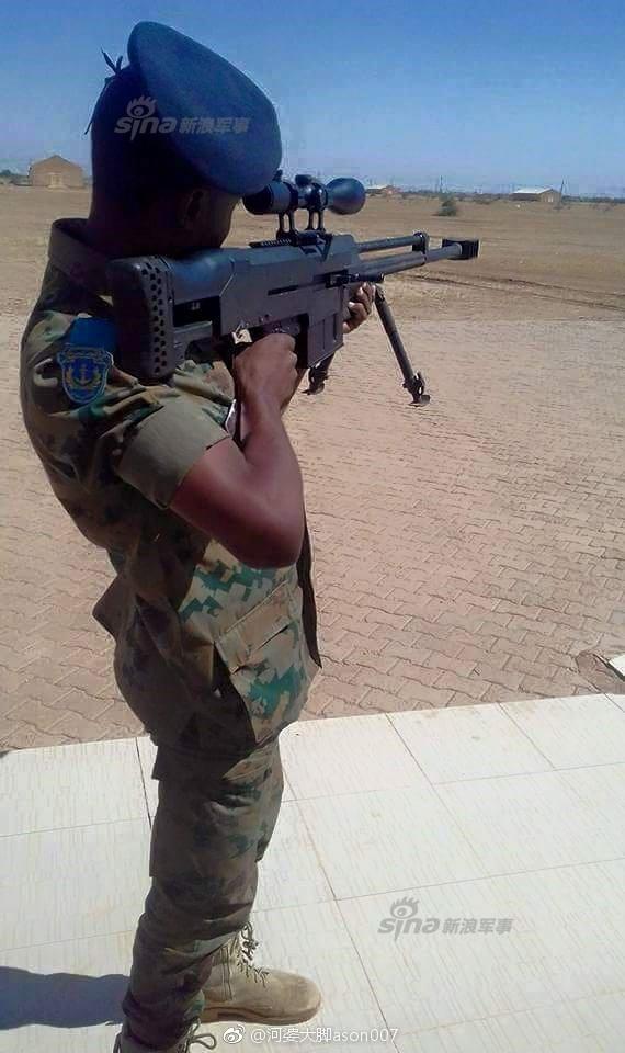 远销非洲！苏丹士兵持中国M99反器材步枪拍照 第1页