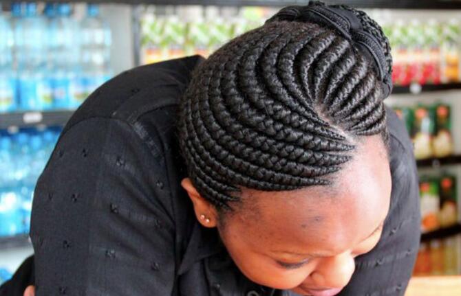 一组照片直击非洲女孩的奇葩发型