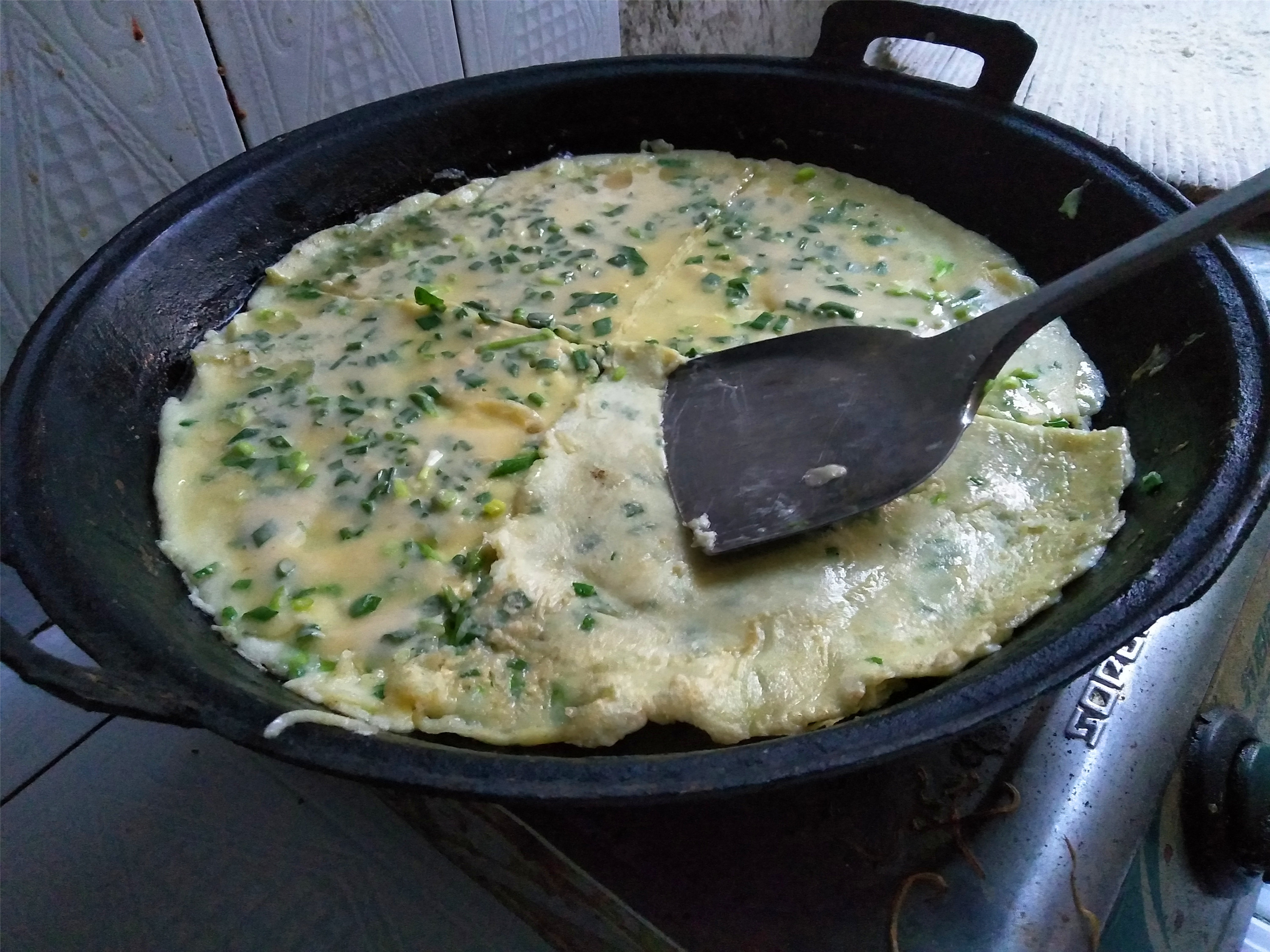 河南周口农村鸡蛋煎饼做法,看似简单其实复杂