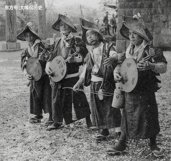 120年前日本农村老照片：日本农民都富起来了，但也有茅草屋(10) 第10页